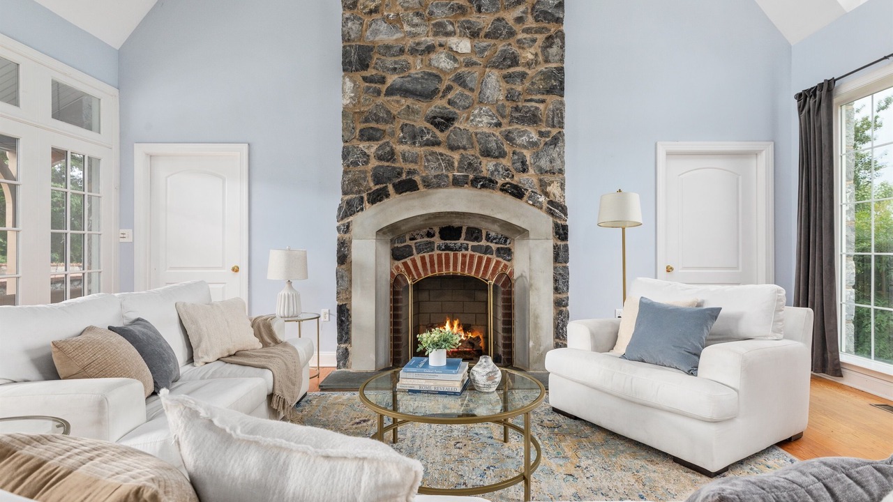 Photo of Livingroom in Luray