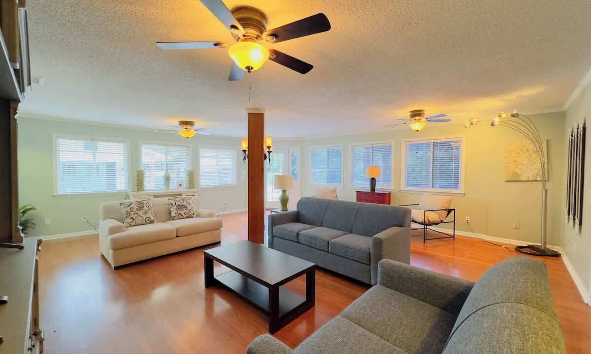 Photo of Livingroom in Little River