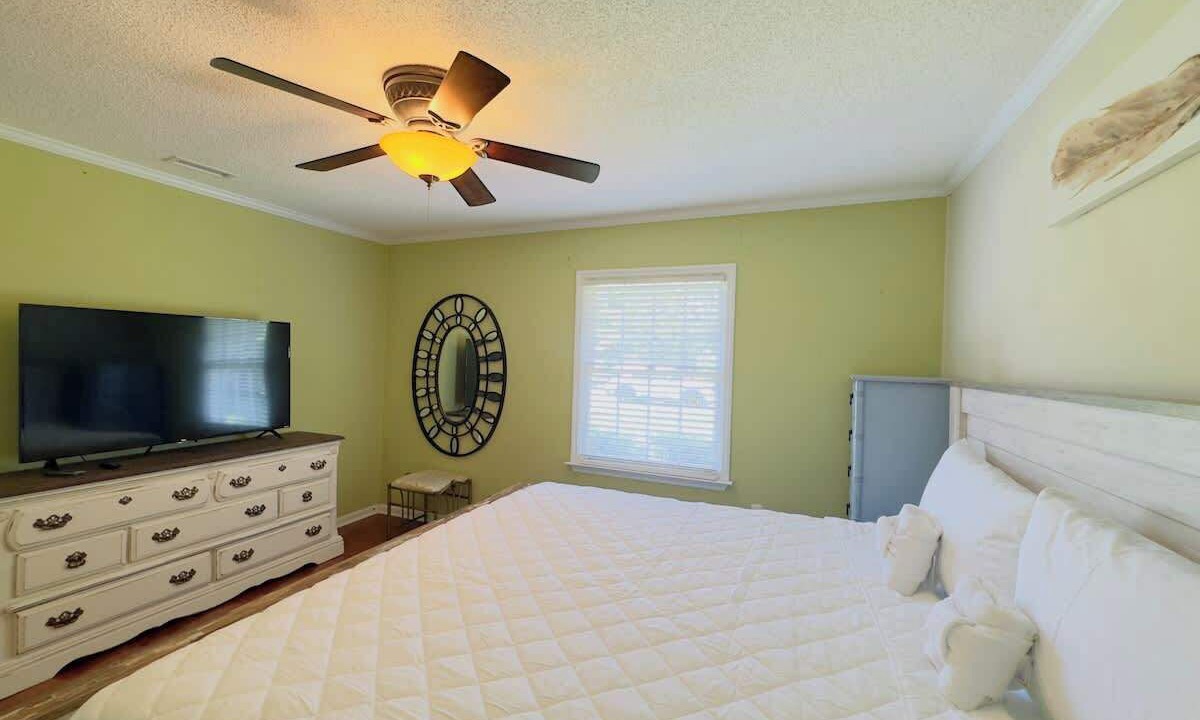 Photo of Bedroom in Little River