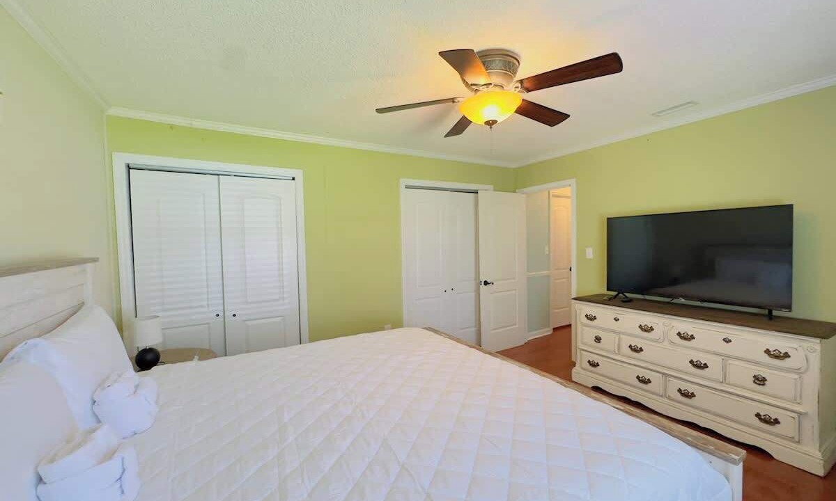 Photo of Bedroom in Little River