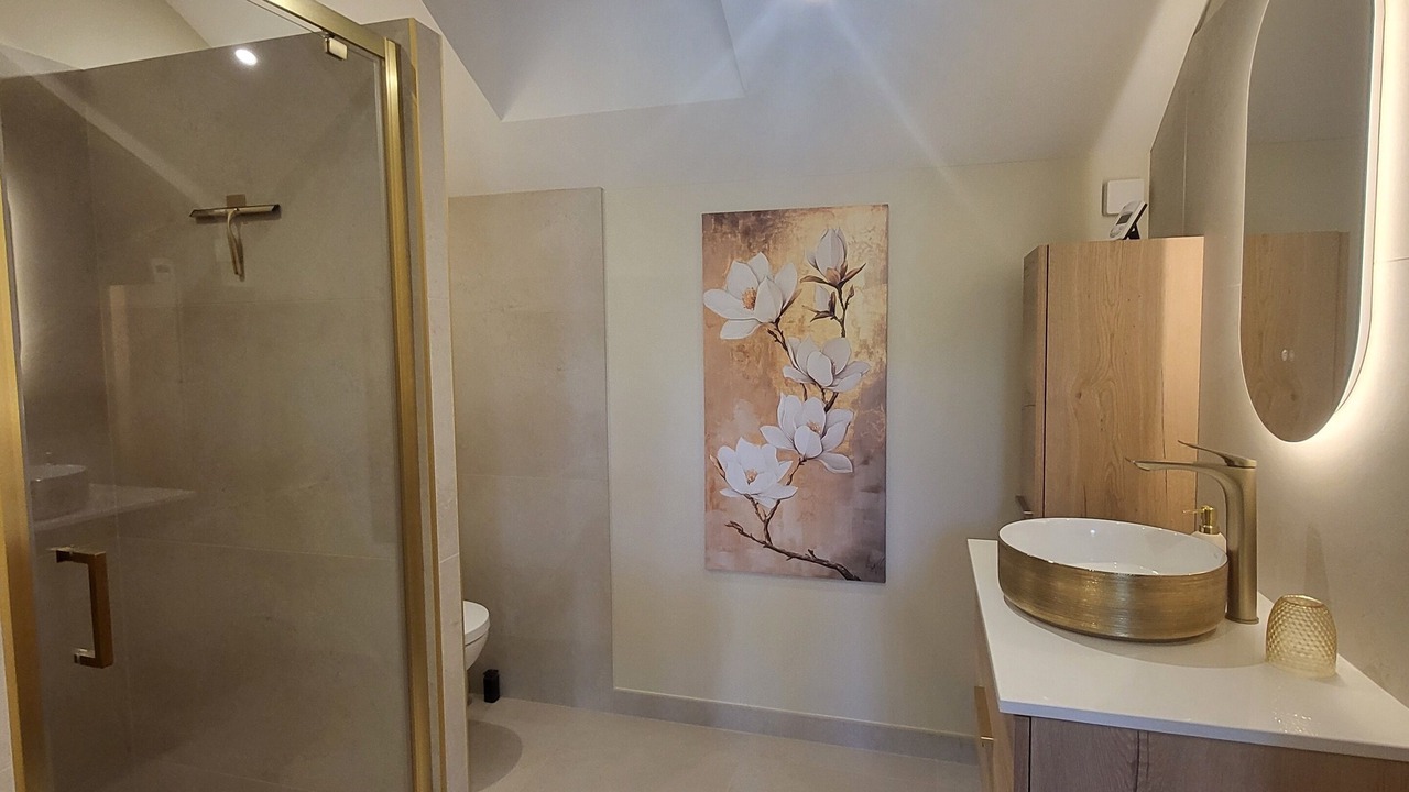 Photo of Bathroom in Savonnieres