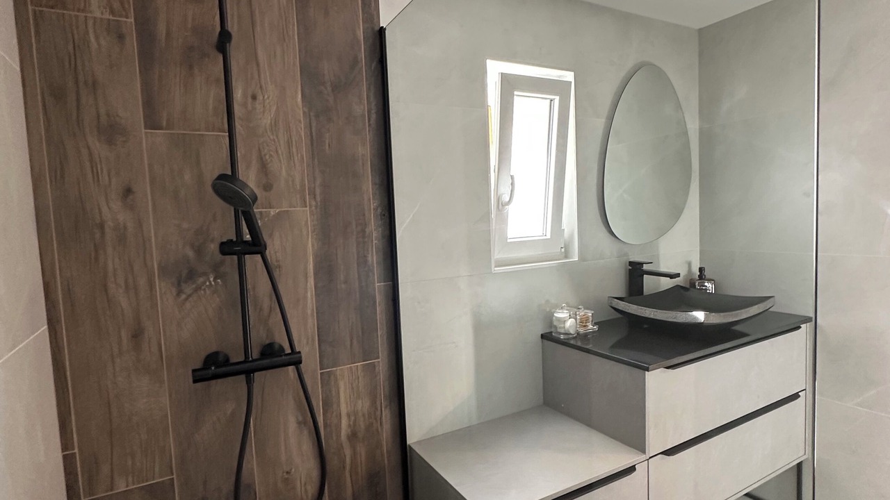 Photo of Bathroom in Savonnieres