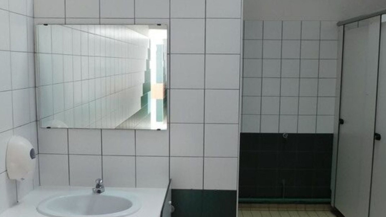 Photo of Bathroom in Guegon