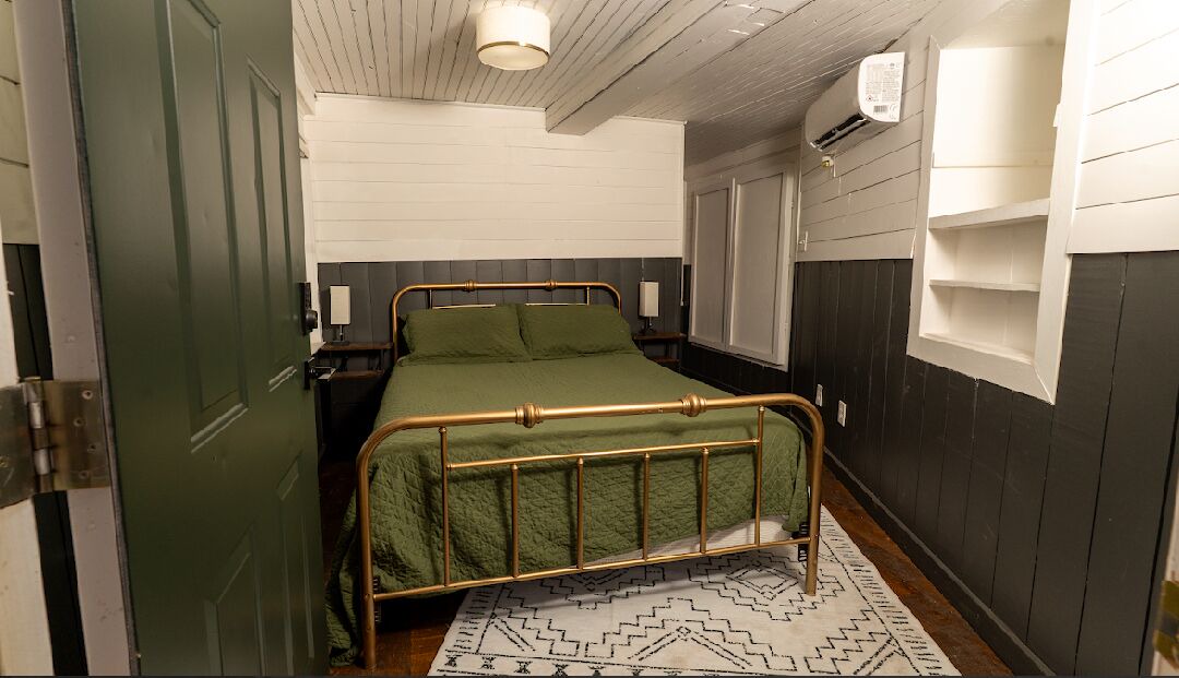 Photo of Bedroom in Graford