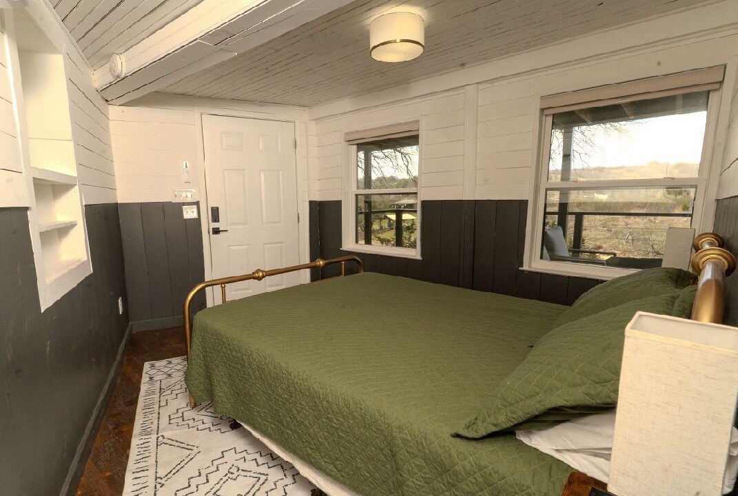 Photo of Bedroom in Graford