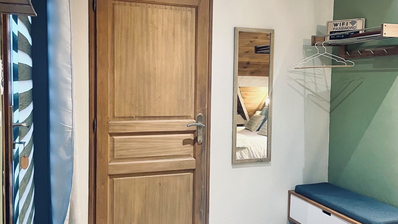 Photo of Bedroom in Croix-Caluyau