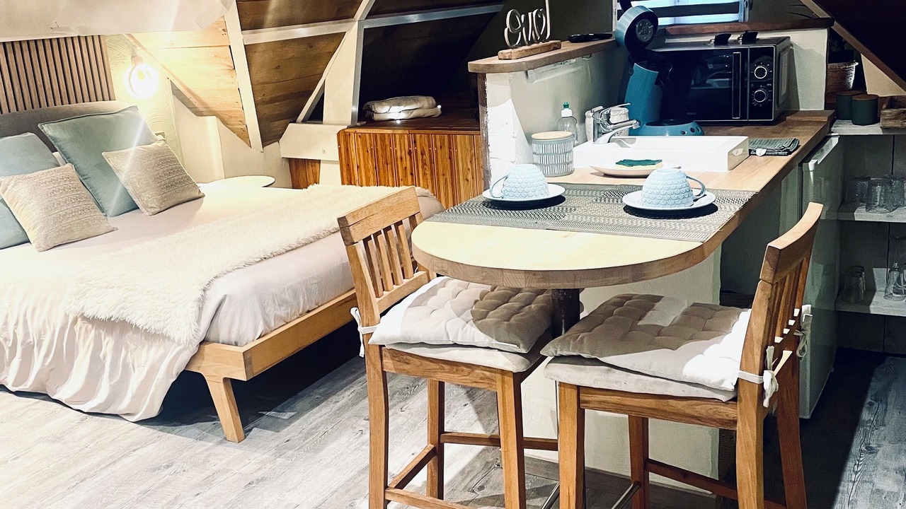 Photo of Bedroom in Croix-Caluyau