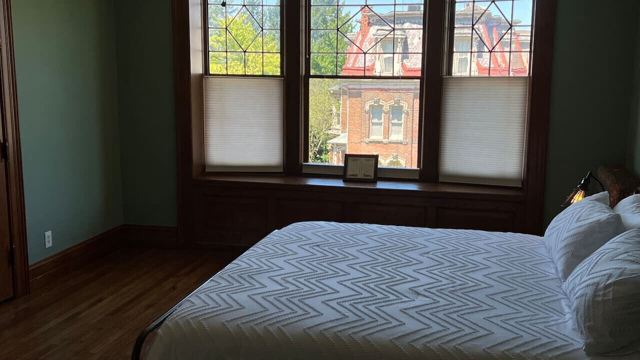 Photo of Bedroom in Midtown