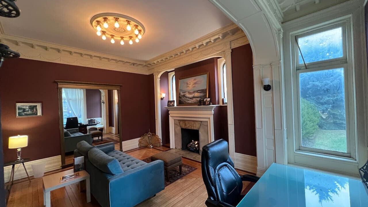 Photo of Livingroom in Midtown