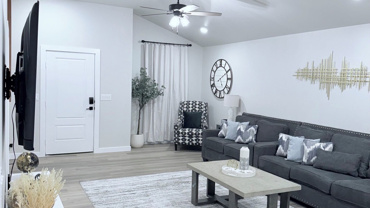 Photo of Livingroom in Midland