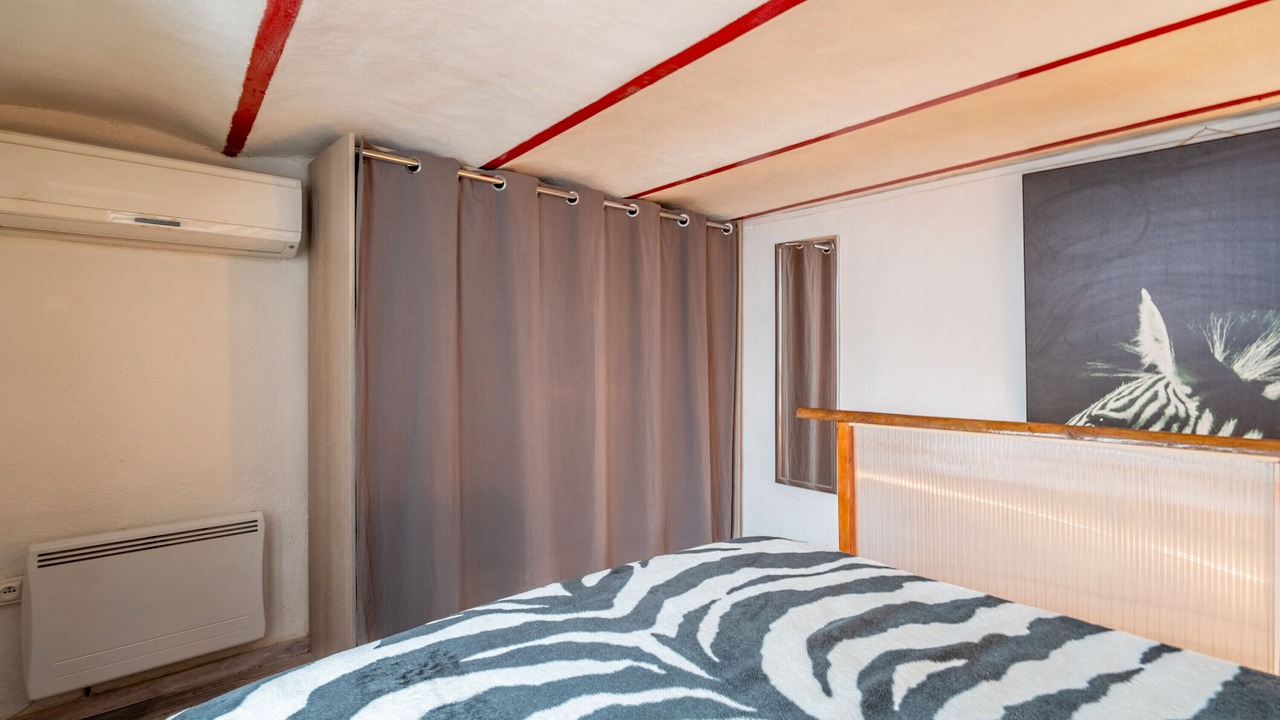 Photo of Bedroom in Cuxac-dʼAude