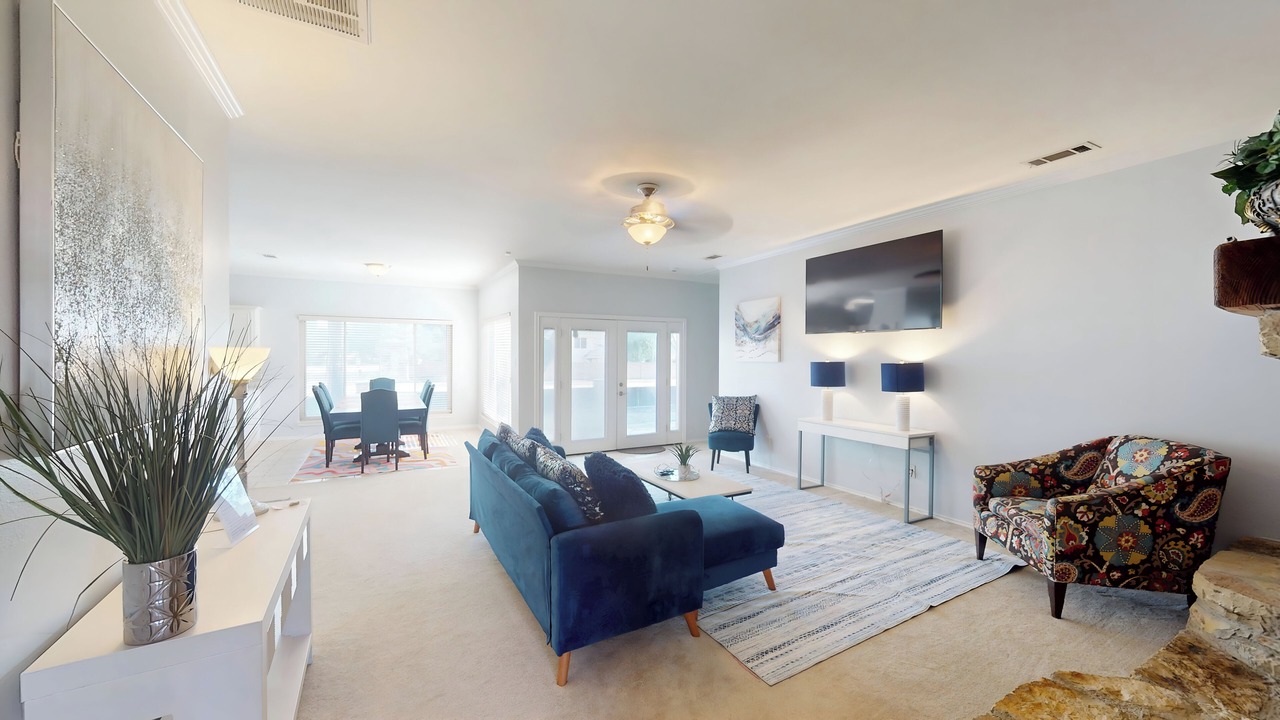 Photo of Livingroom in Flower Mound