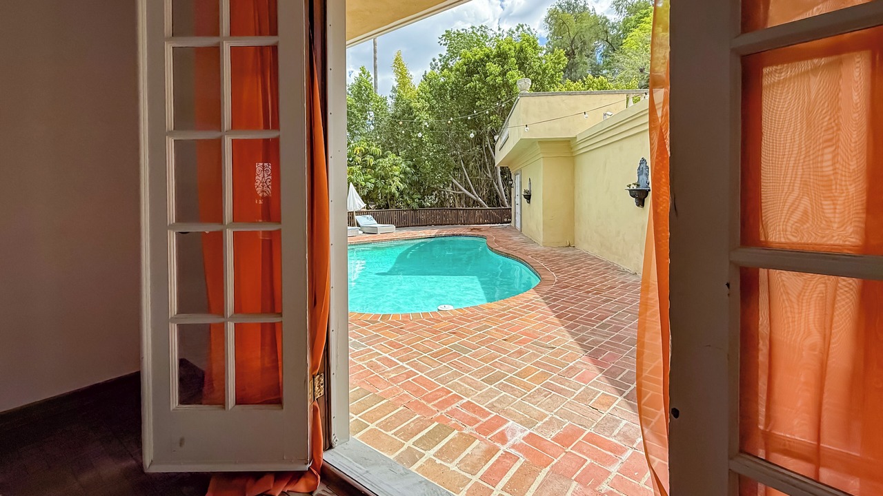 Photo of Outdoor in Sherman Oaks