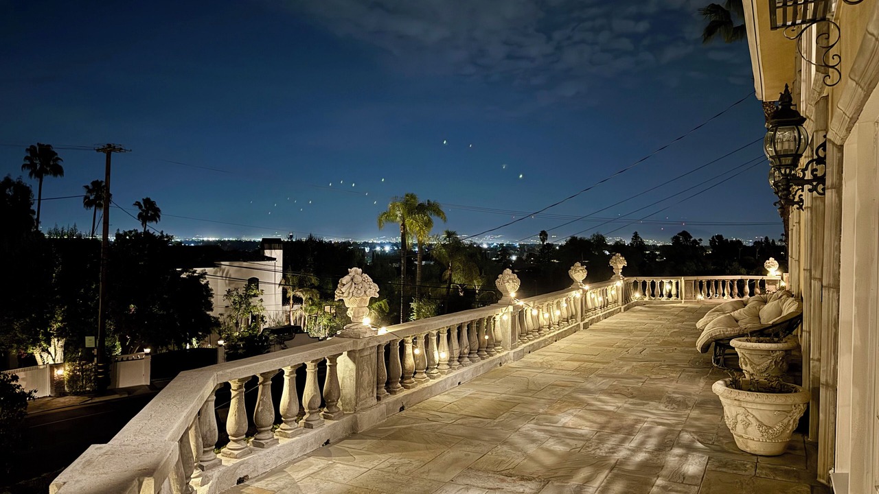 Photo of Patio Balcony in Sherman Oaks