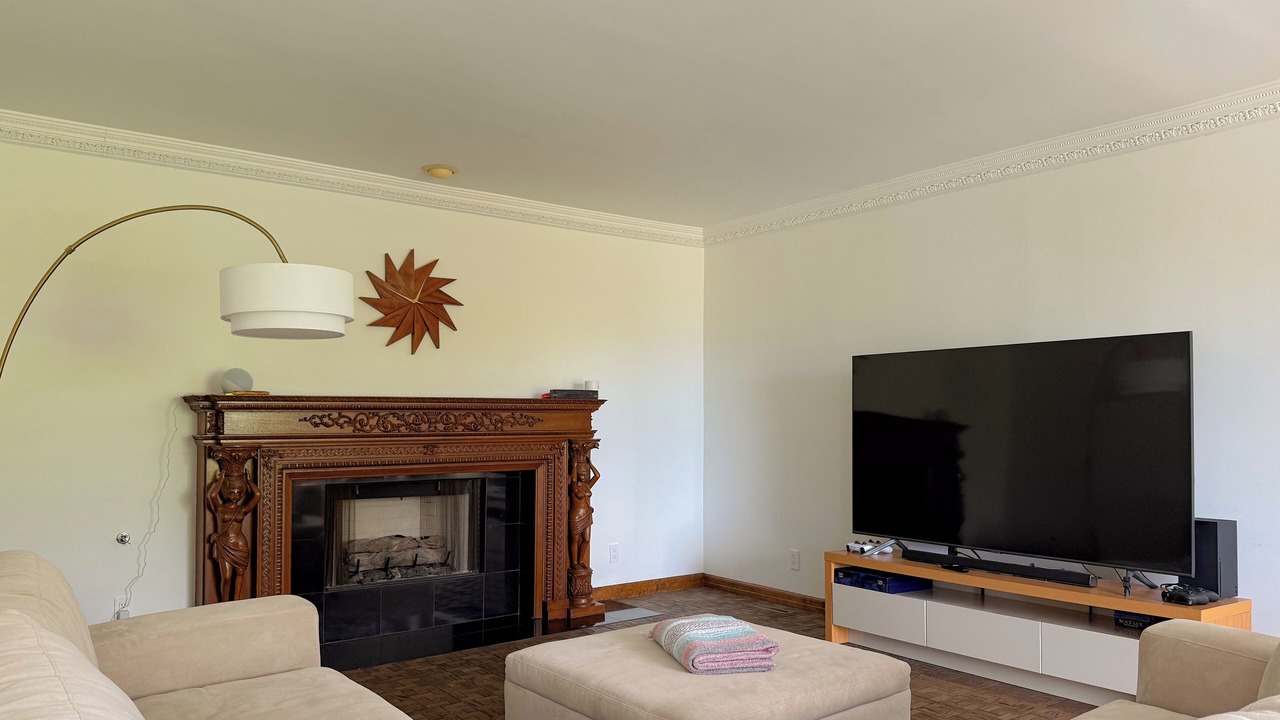 Photo of Livingroom in Sherman Oaks