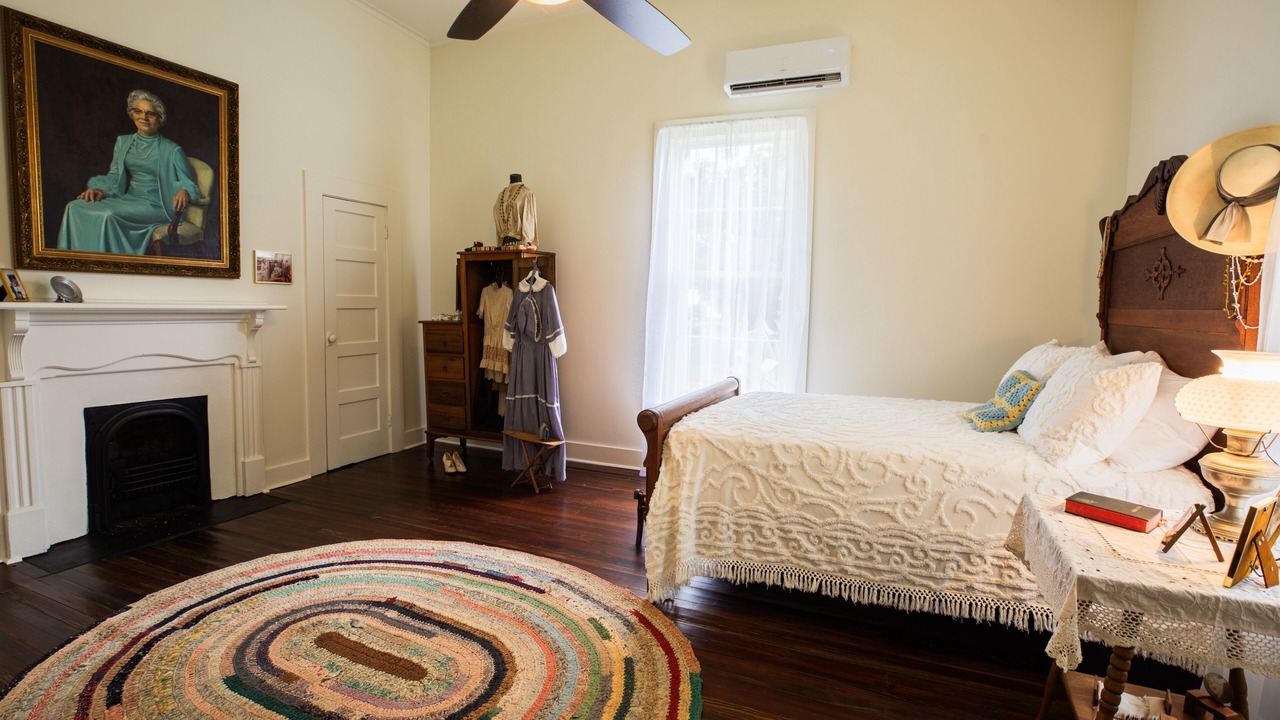 Photo of Bedroom in Plains