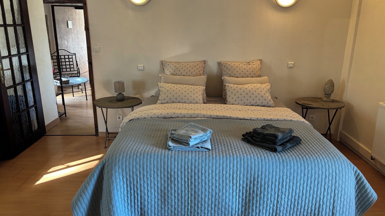 Photo of Bedroom in Saint-Martin-des-Fontaines