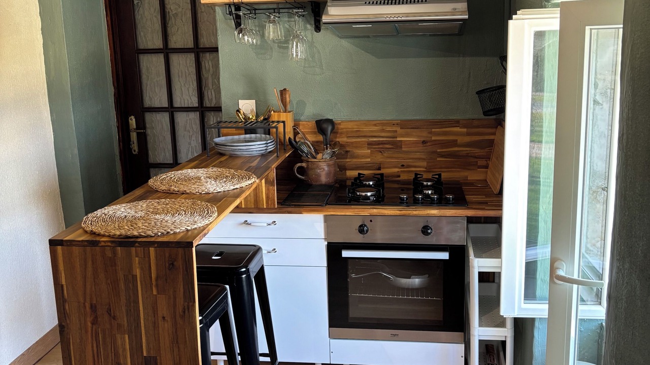 Photo of Kitchen in Saint-Martin-des-Fontaines