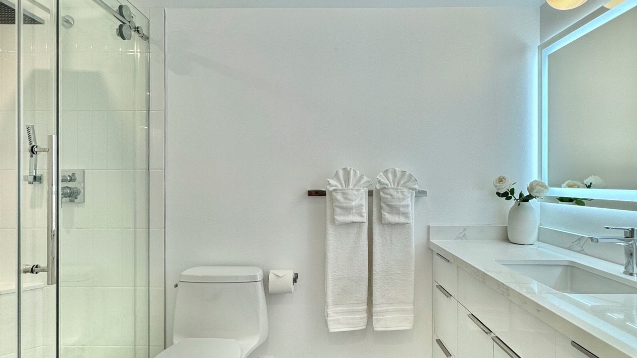 Photo of Bathroom in Waikiki