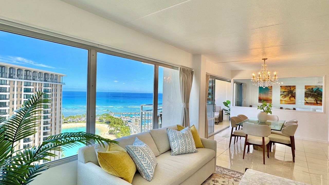 Photo of Livingroom in Waikiki