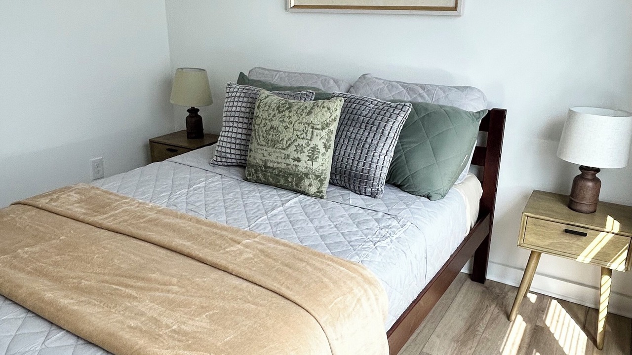 Photo of Bedroom in Normal