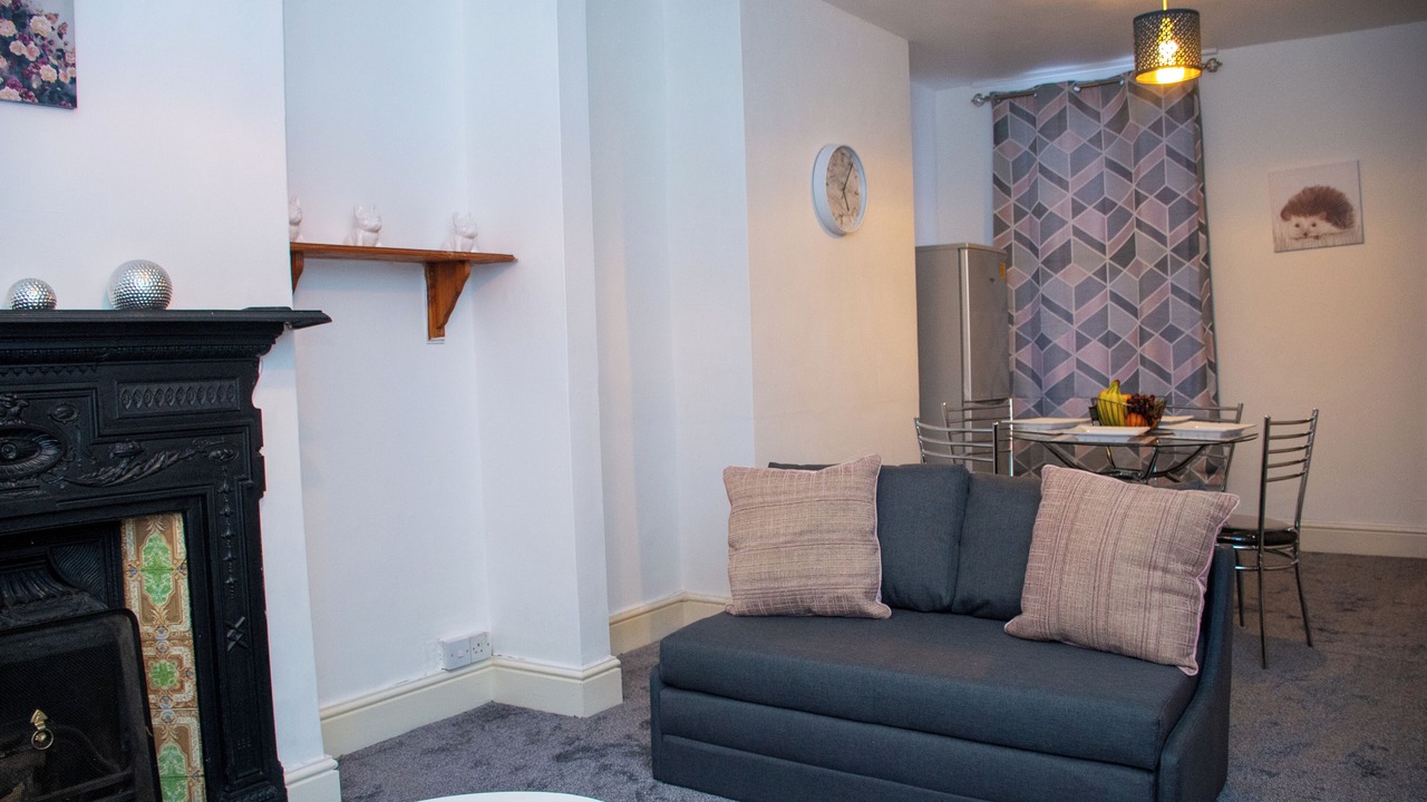 Photo of Livingroom in Northampton