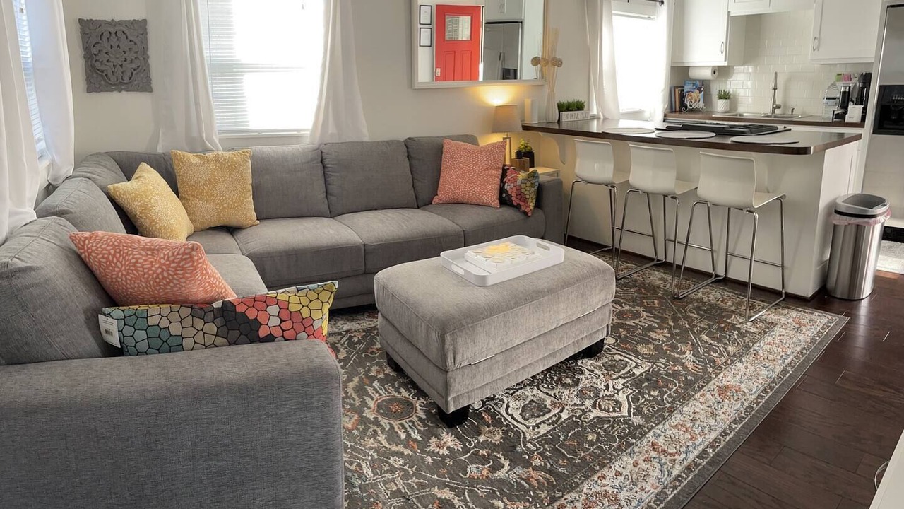 Photo of Livingroom in Shady Acres
