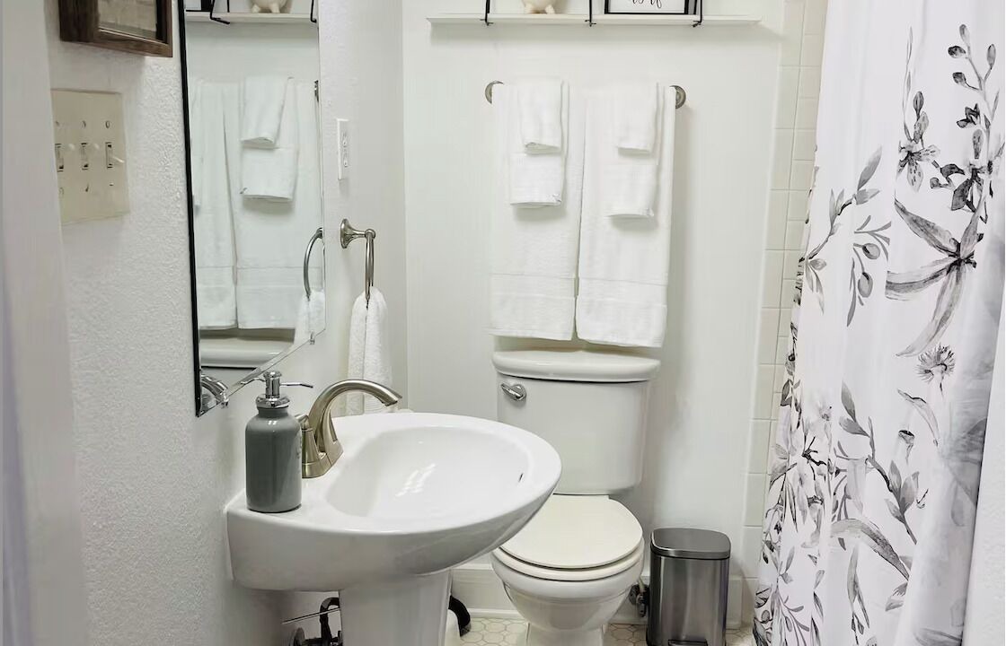 Photo of Bathroom in Shady Acres