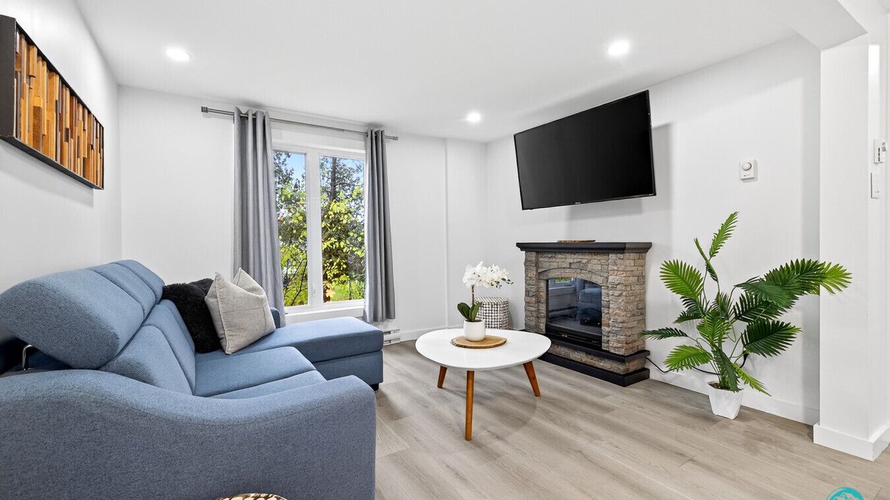 Photo of Livingroom in Templeton
