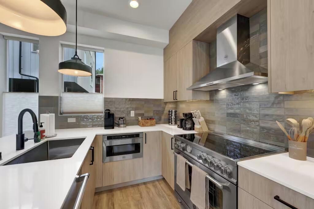 Photo of Kitchen in Broadway