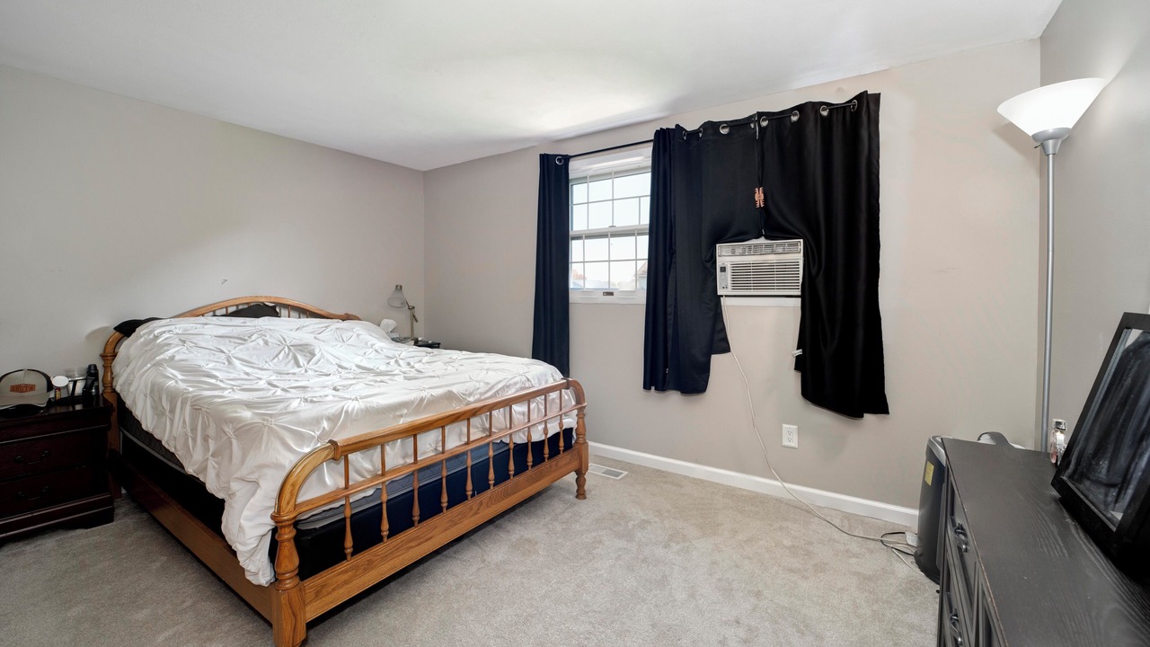 Photo of Bedroom in Clay