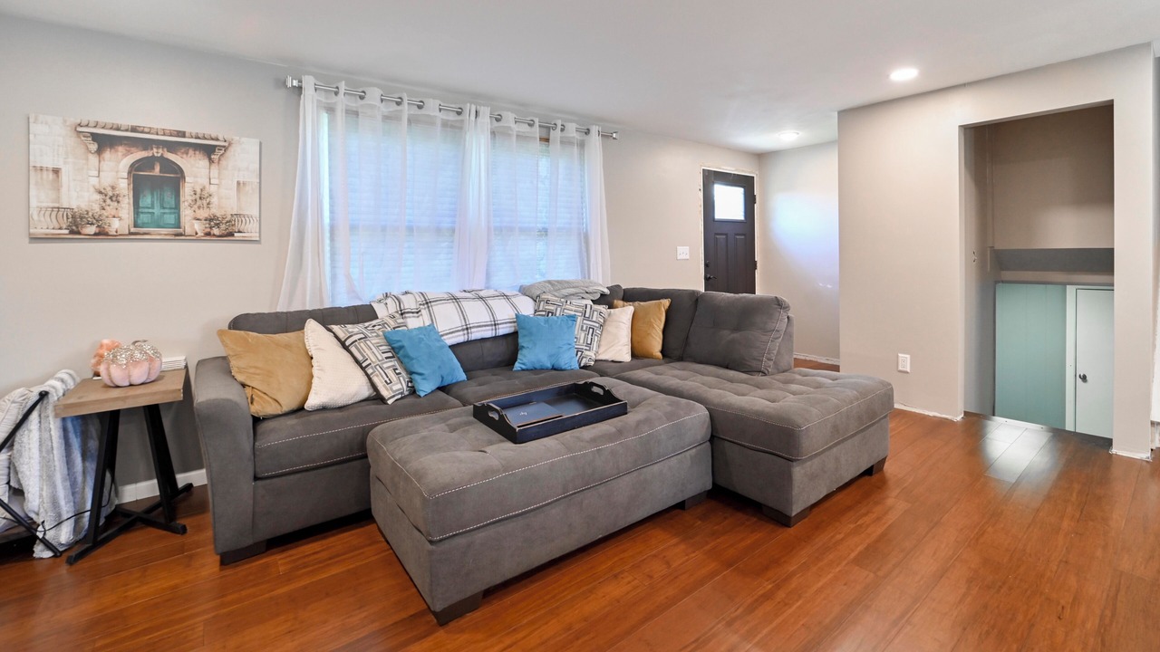 Photo of Livingroom in Clay