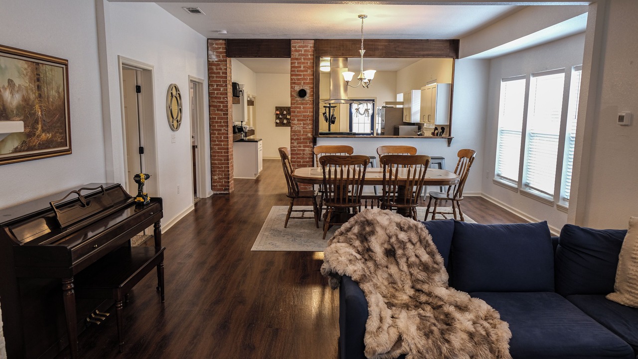 Photo of Livingroom in Waco