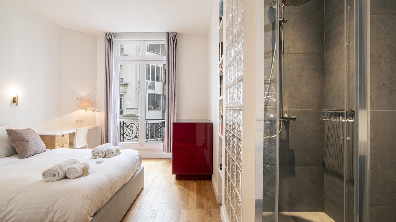 Photo of Bedroom in Notre-Dame-des-Champs