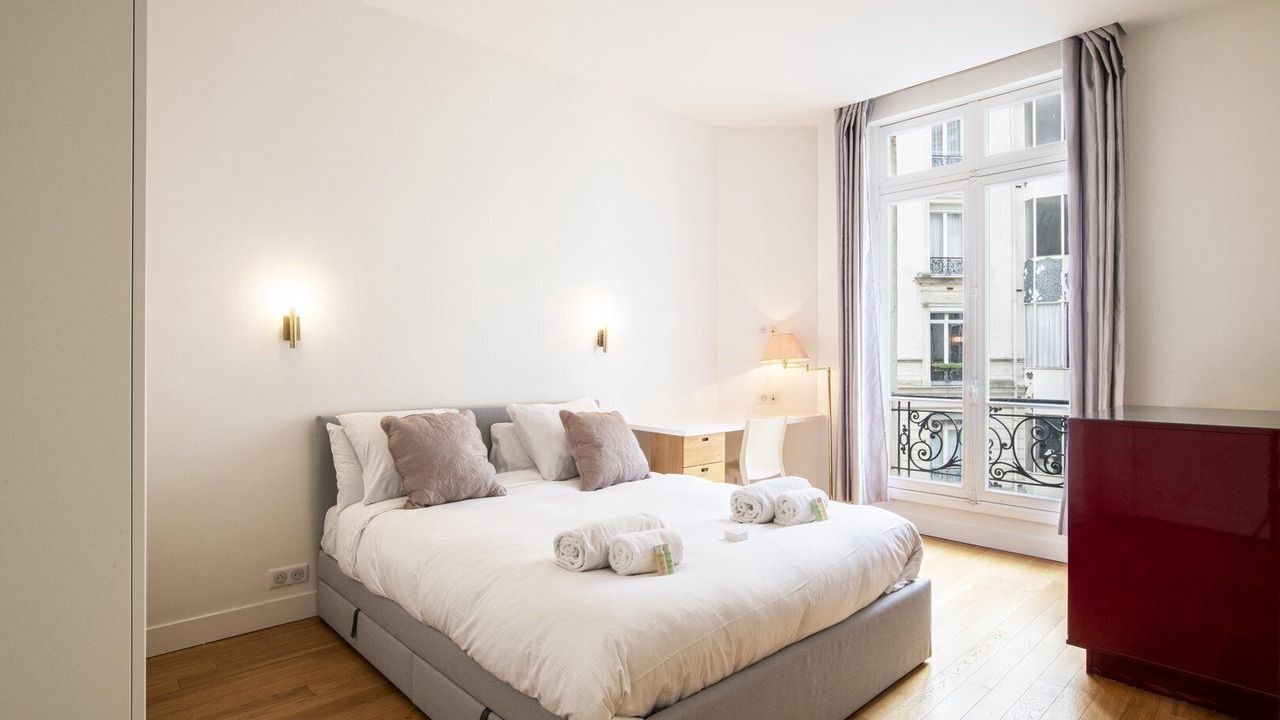 Photo of Bedroom in Notre-Dame-des-Champs
