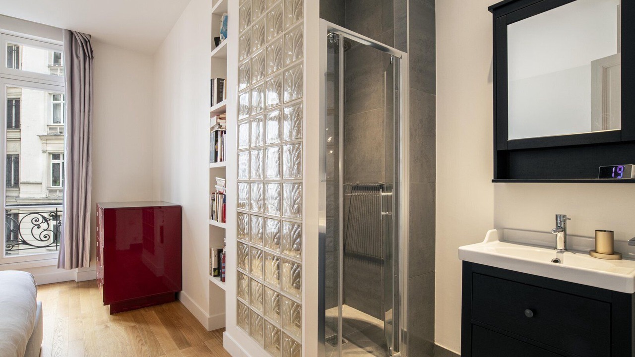 Photo of Bathroom in Notre-Dame-des-Champs