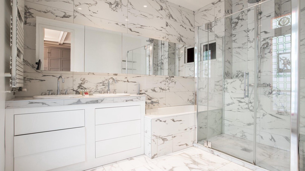 Photo of Bathroom in Notre-Dame-des-Champs
