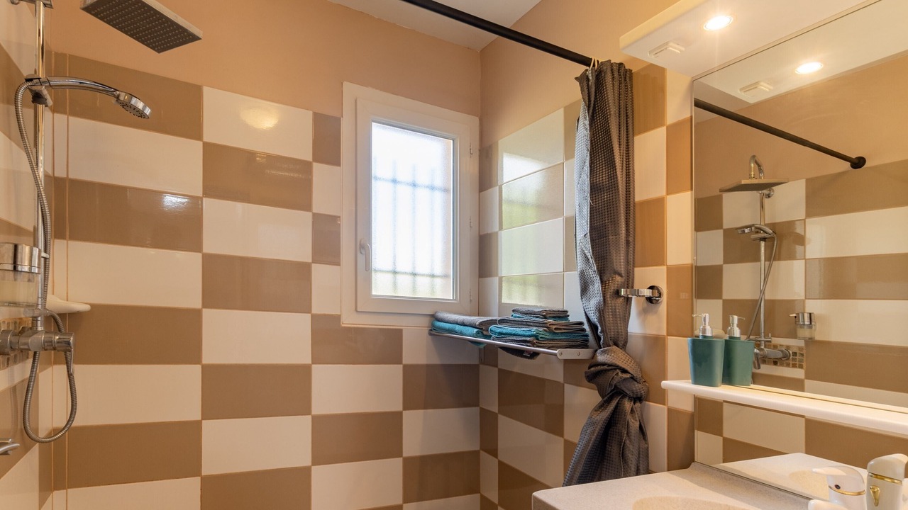 Photo of Bathroom in Les Vans