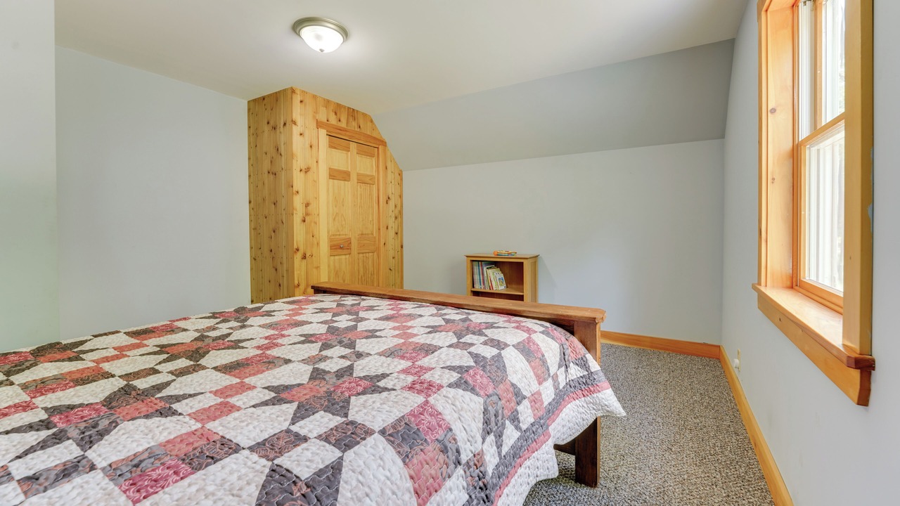 Photo of Bedroom in Dexter