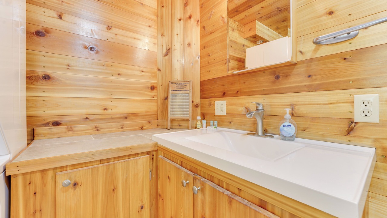 Photo of Bathroom in Dexter