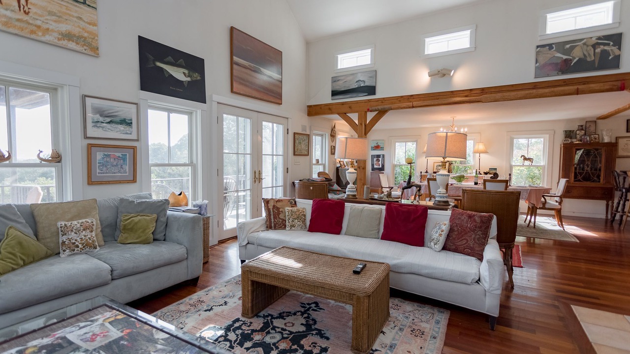 Photo of Livingroom in Aquinnah