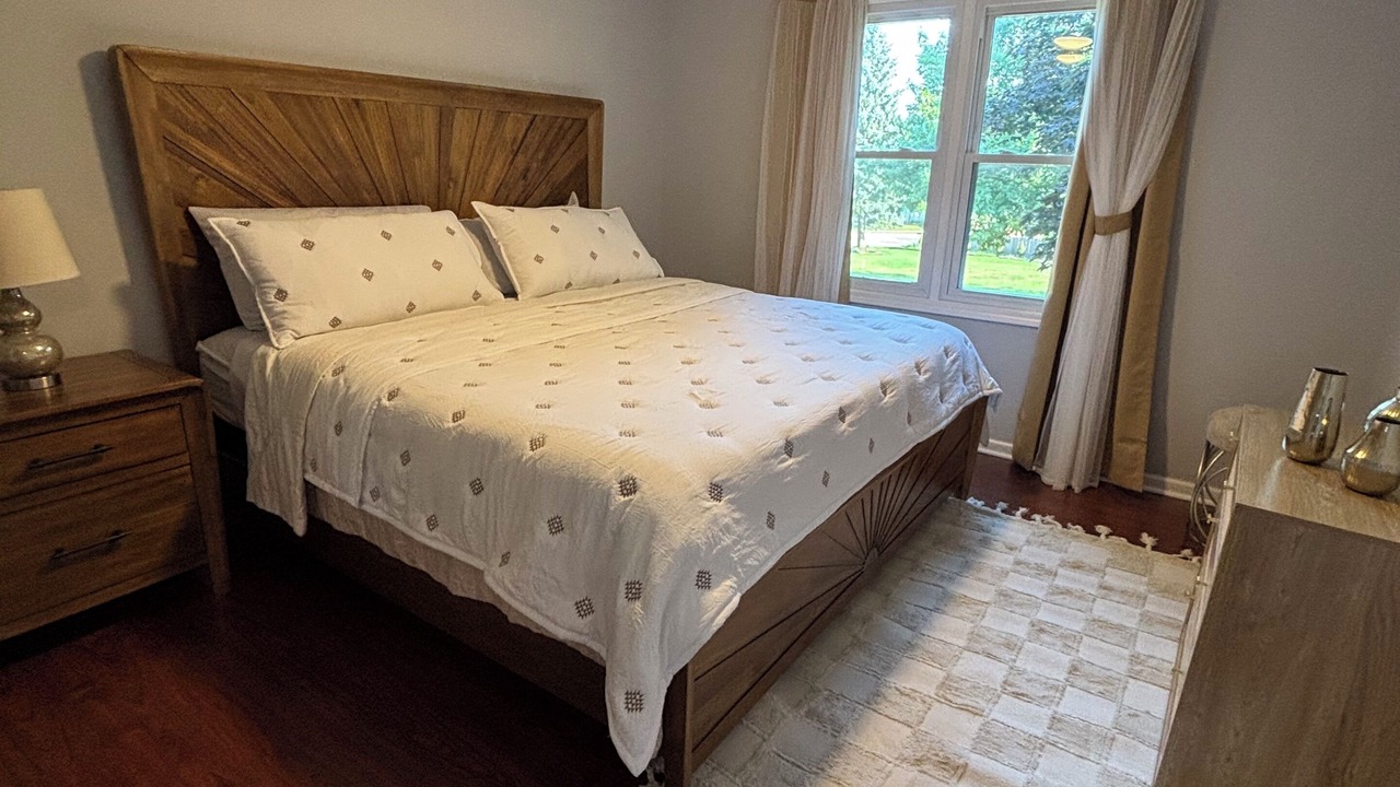 Photo of Bedroom in Aurora