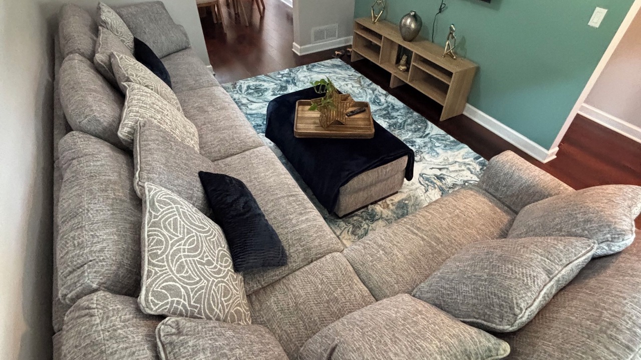 Photo of Livingroom in Aurora