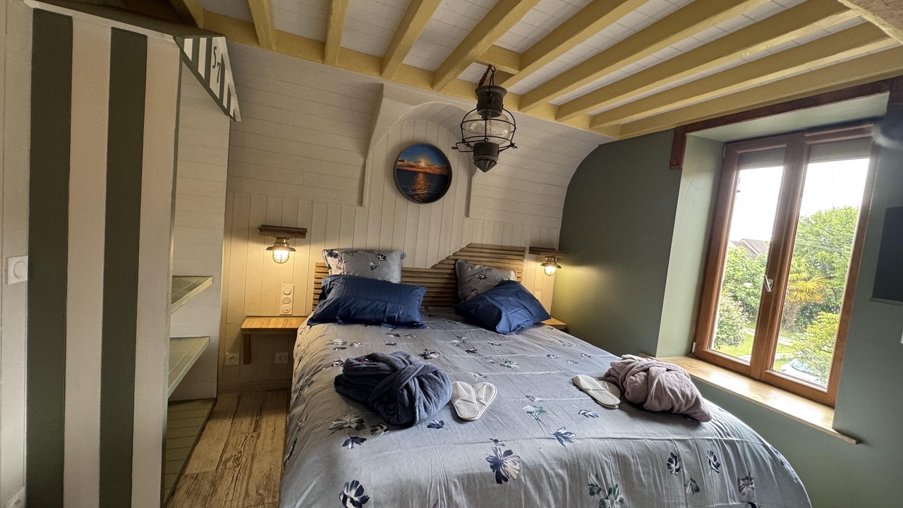Photo of Bedroom in Ouistreham