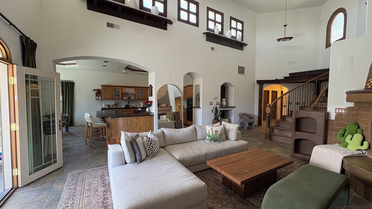 Photo of Livingroom in Taylor Ranch