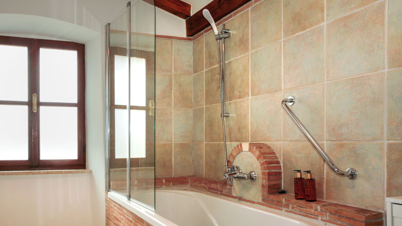Photo of Bathroom in Radini