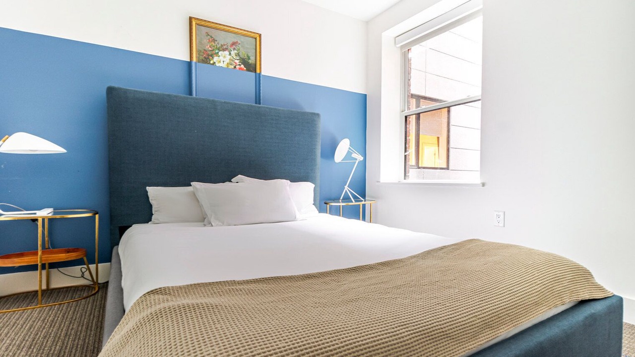 Photo of Bedroom in Navy Yard