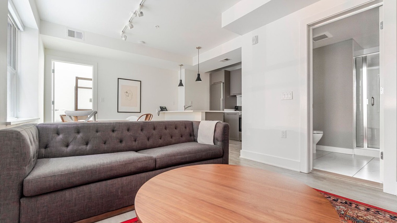 Photo of Livingroom in Navy Yard