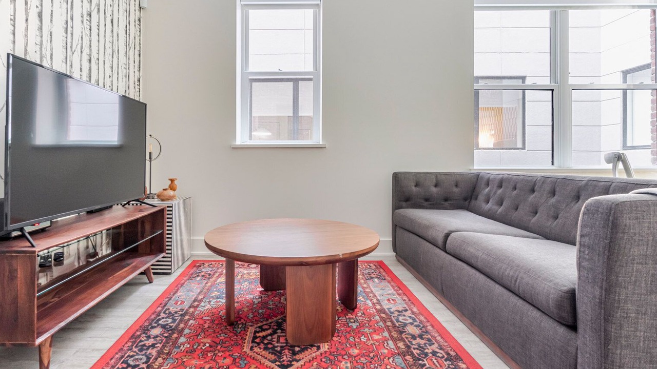 Photo of Livingroom in Navy Yard