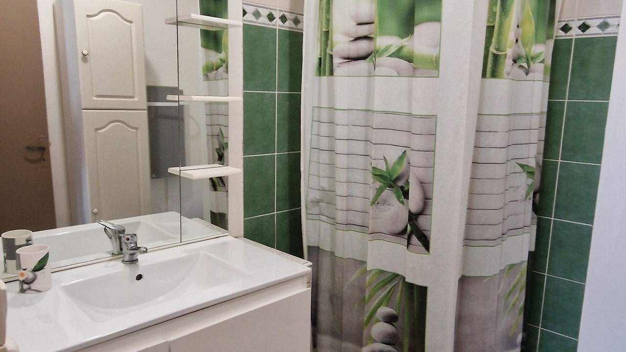 Photo of Bathroom in Laure-Minervois